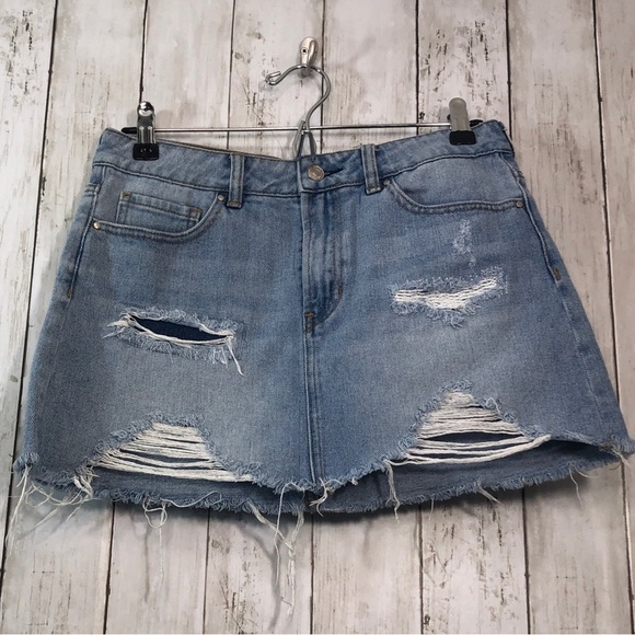 PacSun Distressed Frayed Hem Denim Mini Skirt 26 - Picture 1 of 4